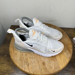 Nike Air Max 270 Shoes Womens Size 7 White Orange DH3050-100 Lightweight Running